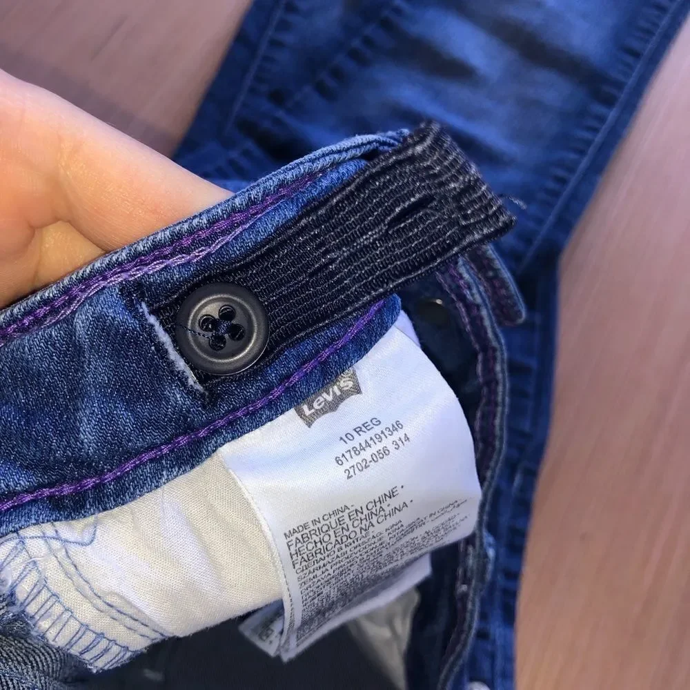 Levi's Classic Denim Legging Jeans - Picture 5 of 11